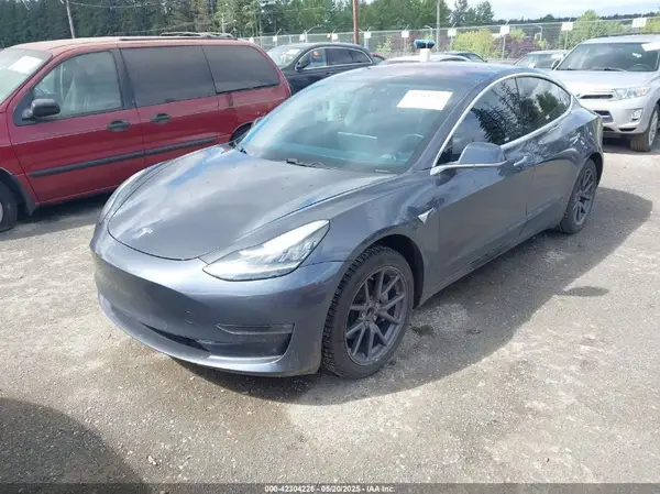 5YJ3E1EA2JF011588 2018 TESLA MODEL 3 - Image 2