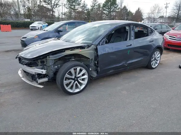 5YJ3E1EA2JF013390 2018 TESLA MODEL 3 - Image 2