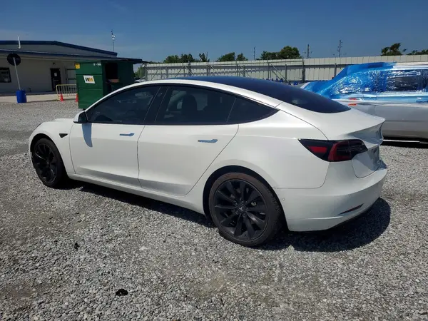 5YJ3E1EA2JF014748 2018 TESLA MODEL 3 - Image 2