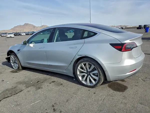 5YJ3E1EA2JF017858 2018 TESLA MODEL 3 - Image 2