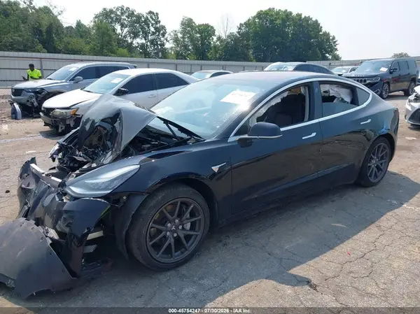 5YJ3E1EA2JF020887 2018 TESLA MODEL 3 - Image 2