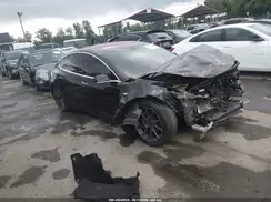 5YJ3E1EA2JF021005 2018 TESLA MODEL 3