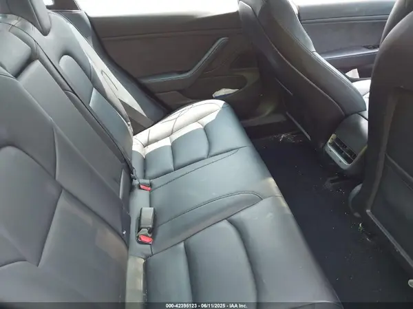 5YJ3E1EA2JF021098 2018 TESLA MODEL 3 - Image 8