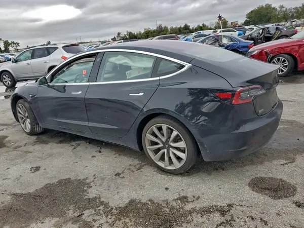 5YJ3E1EA2JF023630 2018 TESLA MODEL 3 - Image 2