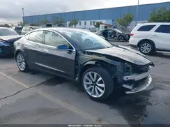 5YJ3E1EA2JF023742 2018 TESLA MODEL 3