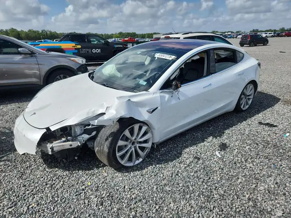5YJ3E1EA2JF025085 2018 TESLA MODEL 3 - Image 1