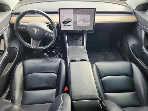 5YJ3E1EA2JF028486 2018 TESLA MODEL 3 - Image 8