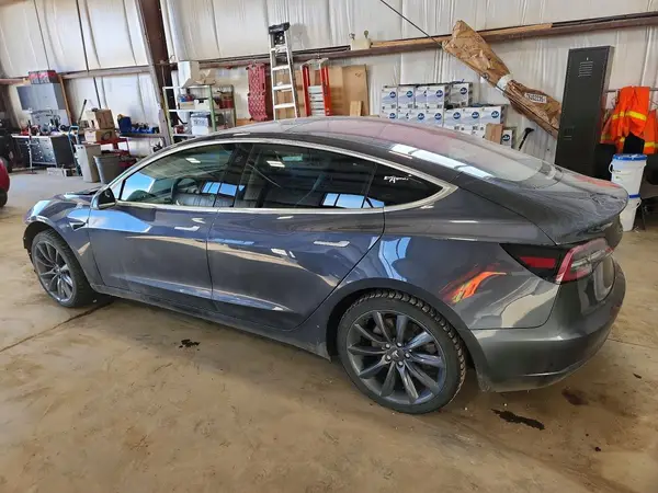 5YJ3E1EA2JF028861 2018 TESLA MODEL 3 - Image 2