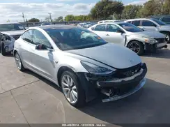 5YJ3E1EA2JF031114 2018 TESLA MODEL 3