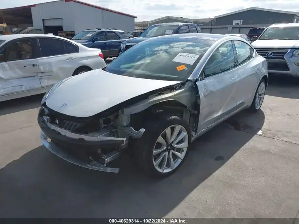 5YJ3E1EA2JF031114 2018 TESLA MODEL 3 - Image 2