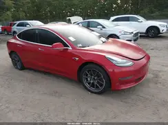 5YJ3E1EA2JF031758 2018 TESLA MODEL 3