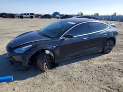 5YJ3E1EA2JF032330 2018 TESLA MODEL 3