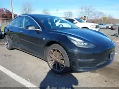 5YJ3E1EA2JF034501 2018 TESLA MODEL 3