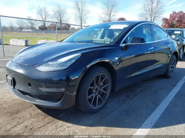 5YJ3E1EA2JF034501 2018 TESLA MODEL 3 - Image 2