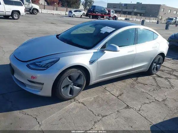 5YJ3E1EA2JF036359 2018 TESLA MODEL 3 - Image 2