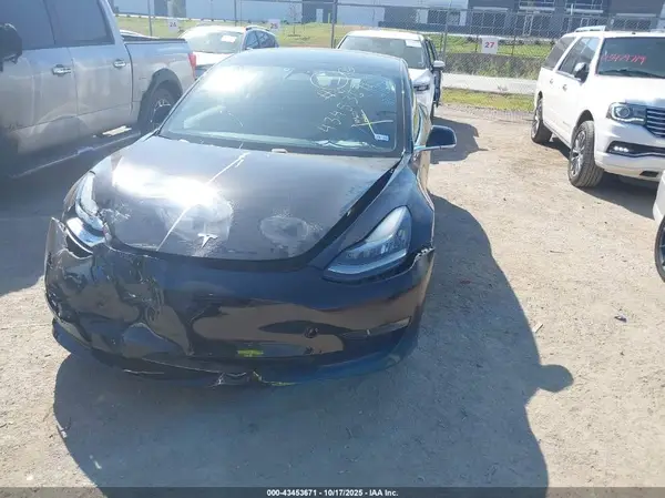 5YJ3E1EA2JF036507 2018 TESLA MODEL 3 - Image 2