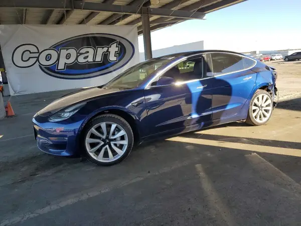 5YJ3E1EA2JF036832 2018 TESLA MODEL 3 - Image 1