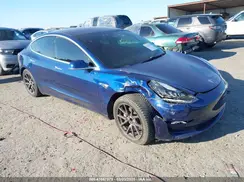 5YJ3E1EA2JF037835 2018 TESLA MODEL 3