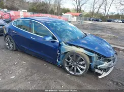 5YJ3E1EA2JF038435 2018 TESLA MODEL 3