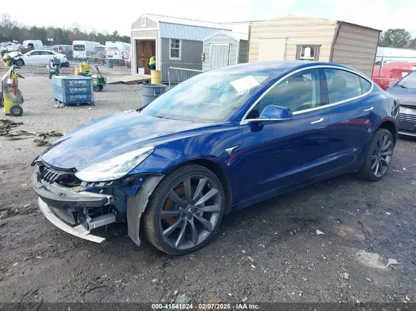 5YJ3E1EA2JF038435 2018 TESLA MODEL 3 - Image 2