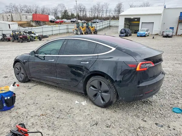 5YJ3E1EA2JF039813 2018 TESLA MODEL 3 - Image 2