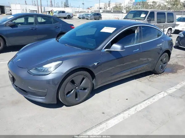 5YJ3E1EA2JF041982 2018 TESLA MODEL 3 - Image 2
