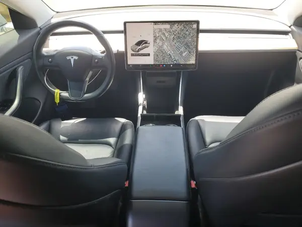 5YJ3E1EA2JF042615 2018 TESLA MODEL 3 - Image 8