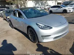 5YJ3E1EA2JF044123 2018 TESLA MODEL 3