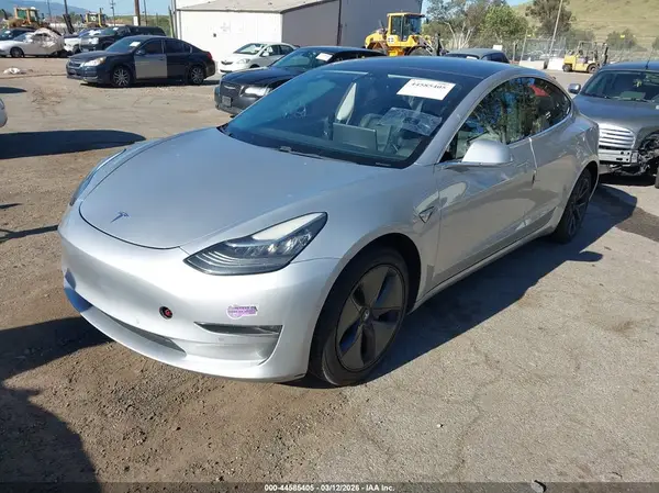 5YJ3E1EA2JF044123 2018 TESLA MODEL 3 - Image 2