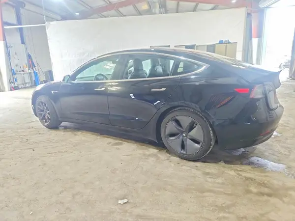 5YJ3E1EA2JF044302 2018 TESLA MODEL 3 - Image 2