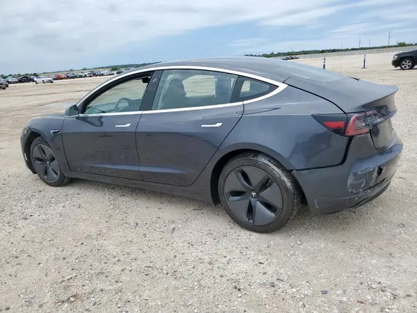 5YJ3E1EA2JF045384 2018 TESLA MODEL 3 - Image 2