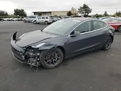 5YJ3E1EA2JF045577 2018 TESLA MODEL 3