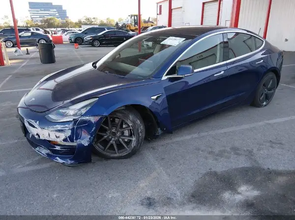 5YJ3E1EA2JF046194 2018 TESLA MODEL 3 - Image 2