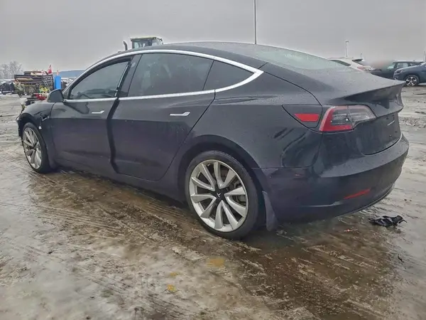 5YJ3E1EA2JF047166 2018 TESLA MODEL 3 - Image 2