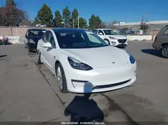 5YJ3E1EA2JF047295 2018 TESLA MODEL 3