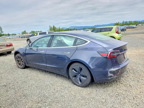 5YJ3E1EA2JF048169 2018 TESLA MODEL 3 - Image 2