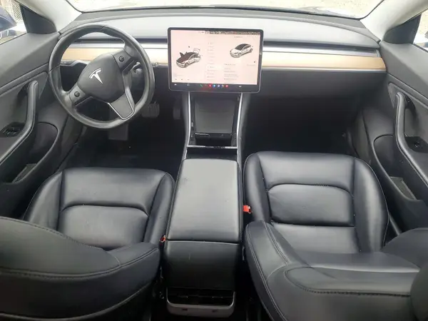 5YJ3E1EA2JF050617 2018 TESLA MODEL 3 - Image 8