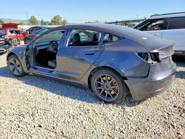 5YJ3E1EA2JF051654 2018 TESLA MODEL 3 - Image 2