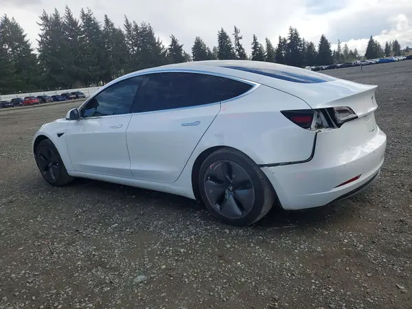 5YJ3E1EA2JF051945 2018 TESLA MODEL 3 - Image 2