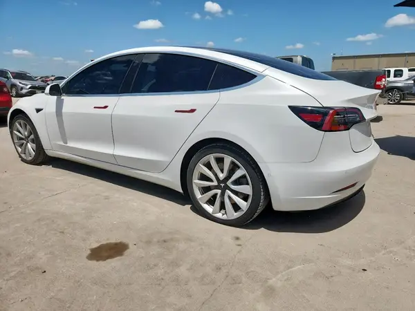 5YJ3E1EA2JF052531 2018 TESLA MODEL 3 - Image 2