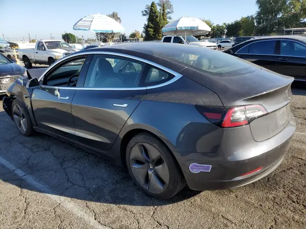 5YJ3E1EA2JF052805 2018 TESLA MODEL 3 - Image 2