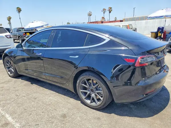 5YJ3E1EA2JF057793 2018 TESLA MODEL 3 - Image 2