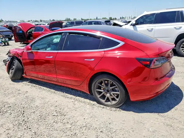 5YJ3E1EA2JF058104 2018 TESLA MODEL 3 - Image 2