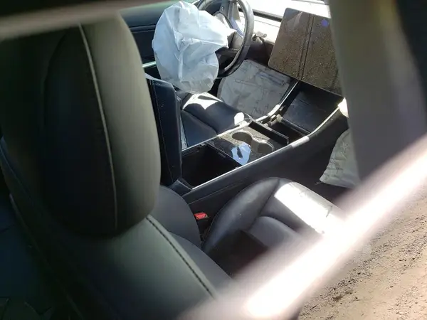 5YJ3E1EA2JF058104 2018 TESLA MODEL 3 - Image 8
