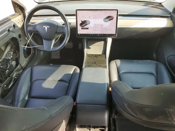 5YJ3E1EA2JF059592 2018 TESLA MODEL 3 - Image 8