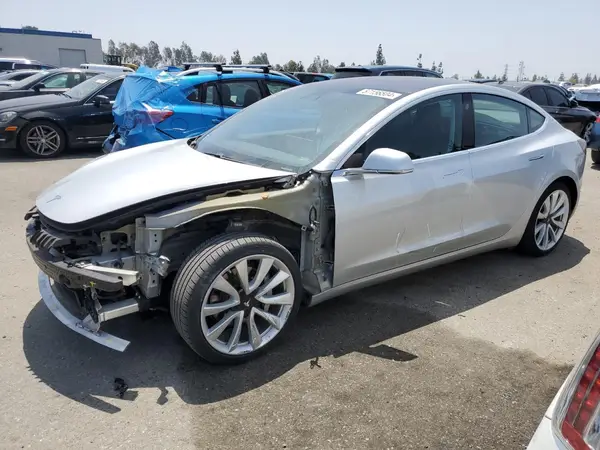 5YJ3E1EA2JF060967 2018 TESLA MODEL 3 - Image 1