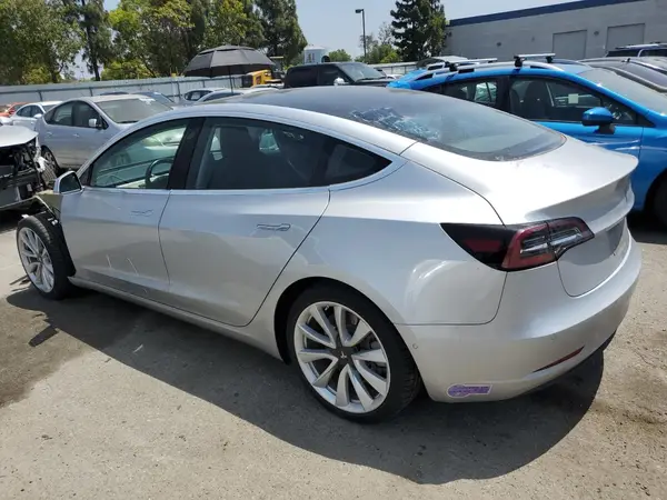 5YJ3E1EA2JF060967 2018 TESLA MODEL 3 - Image 2