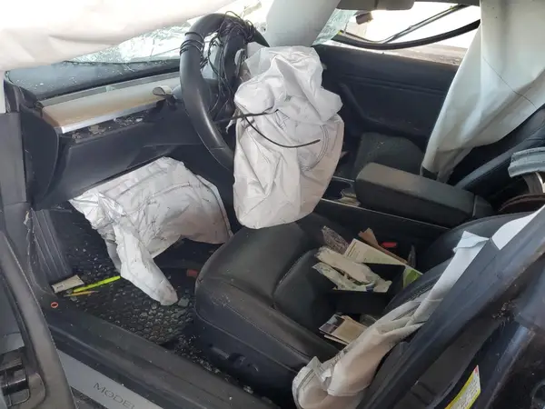 5YJ3E1EA2JF061083 2018 TESLA MODEL 3 - Image 8