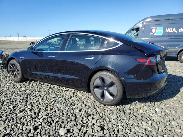 5YJ3E1EA2JF070978 2018 TESLA MODEL 3 - Image 2