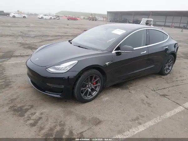 5YJ3E1EA2JF070995 2018 TESLA MODEL 3 - Image 2